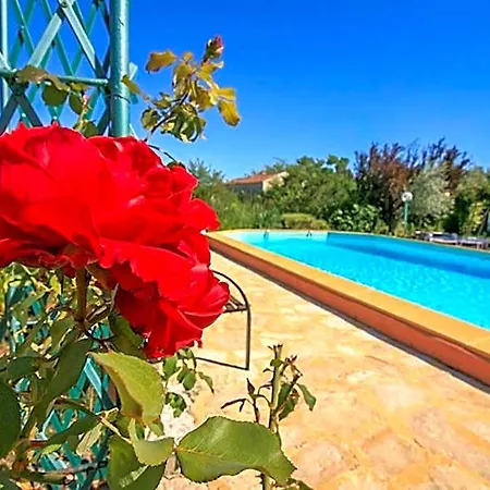 מלון Beautiful For Two With A Pool